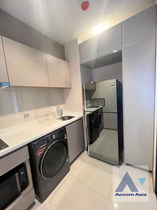 Fully Furnished |  1 Bedroom  Condominium For Sale in Phaholyothin, Bangkok  near MRT Rama 9 (AA36840)