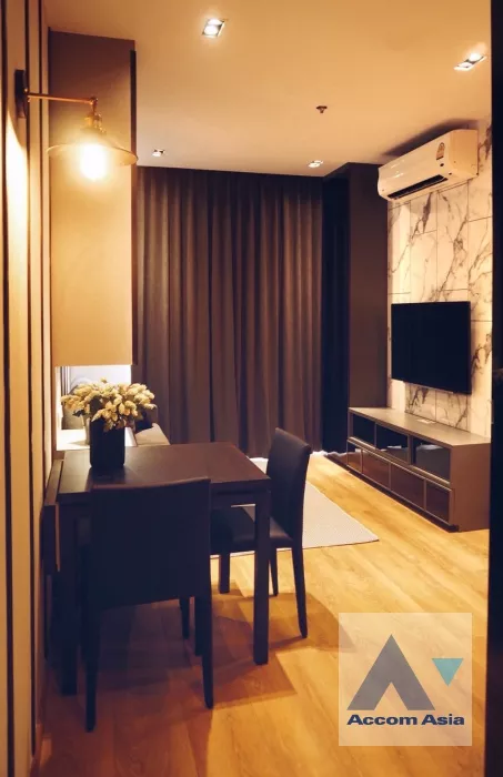  1 Bedroom  Condominium For Rent in Sukhumvit, Bangkok  near BTS Phrom Phong (AA36844)