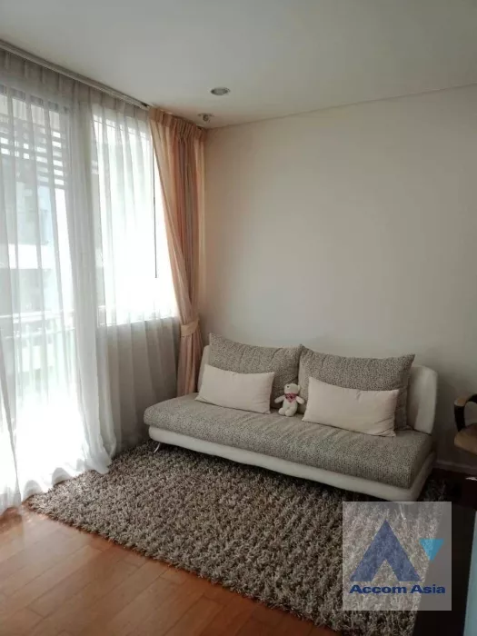  1 Bedroom  Condominium For Rent & Sale in Sukhumvit, Bangkok  near BTS Asok - MRT Sukhumvit (AA36853)