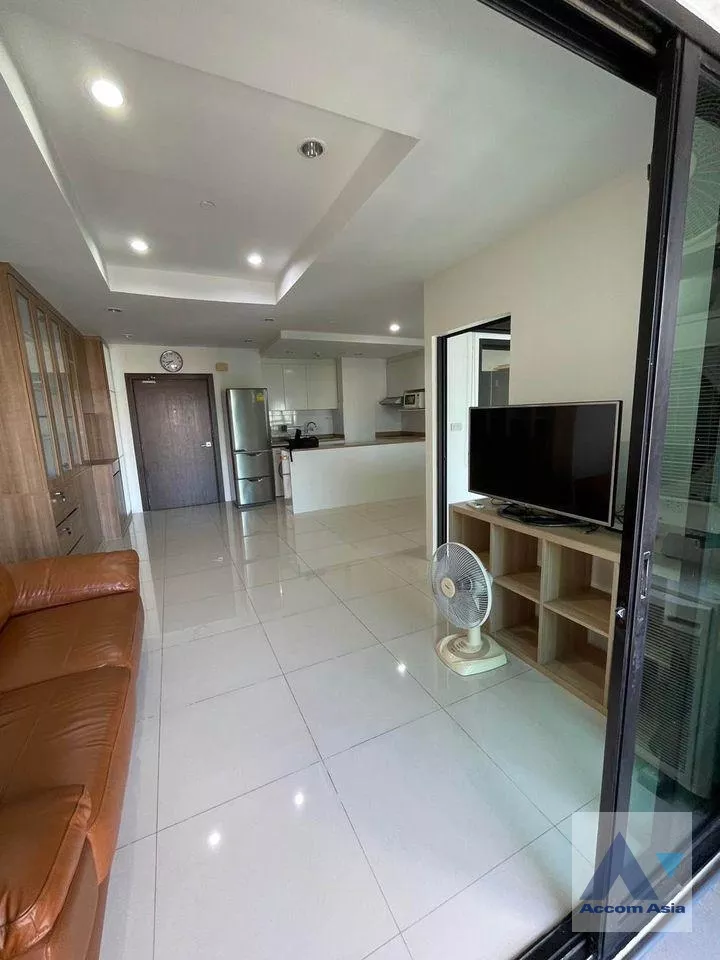  2 Bedrooms  Condominium For Rent in Sathorn, Bangkok  near BTS Sala Daeng - MRT Lumphini (AA36865)