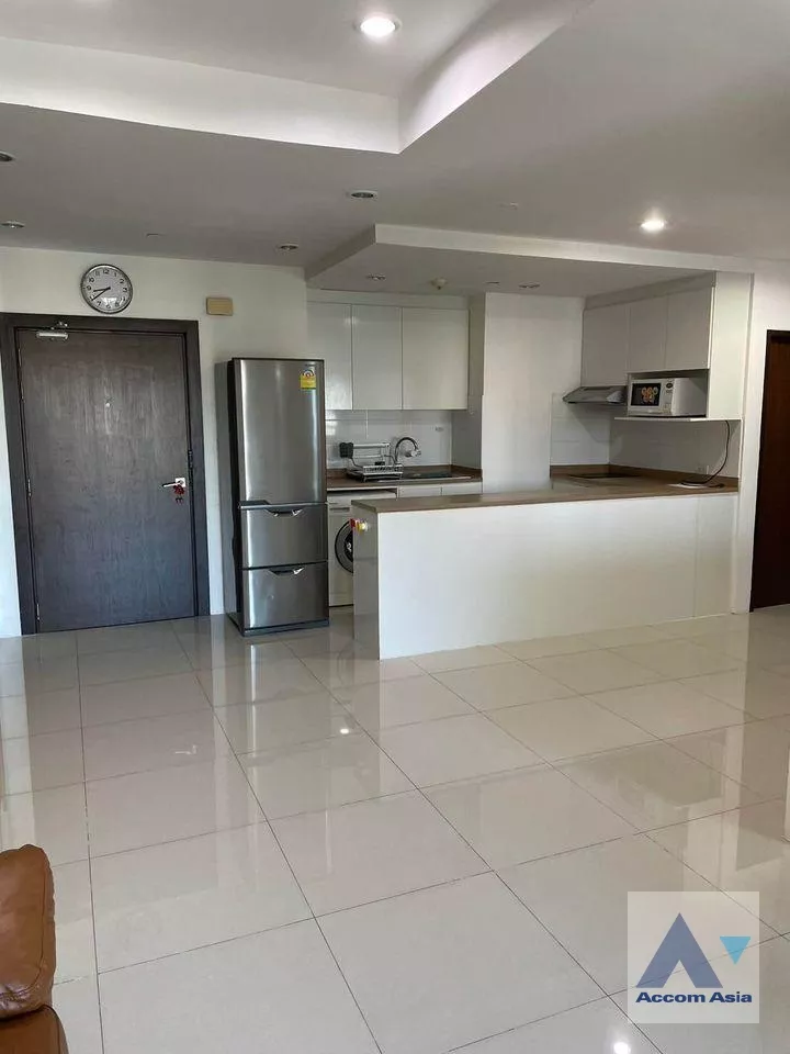  2 Bedrooms  Condominium For Rent in Sathorn, Bangkok  near BTS Sala Daeng - MRT Lumphini (AA36865)