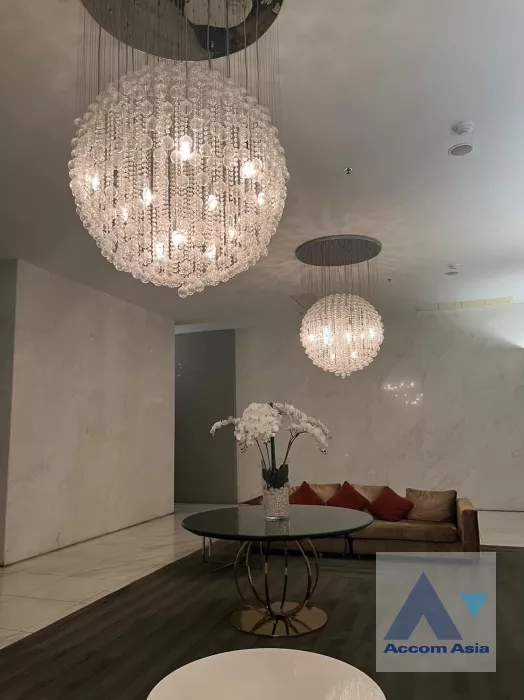  2 Bedrooms  Condominium For Rent in Sukhumvit, Bangkok  near BTS Phrom Phong (AA36869)