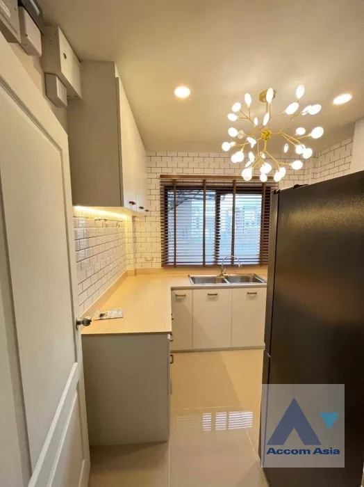 6  3 br House For Sale in Samutprakan ,Samutprakan ARL Ratchaprarop at Centro Onnut Suvarnabhumi AA36907