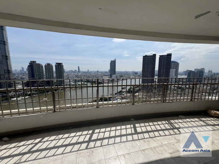 6  5 br Condominium For Sale in Charoen Nakhon ,Bangkok BTS Krung Thon Buri at Saichol Mansion AA36908