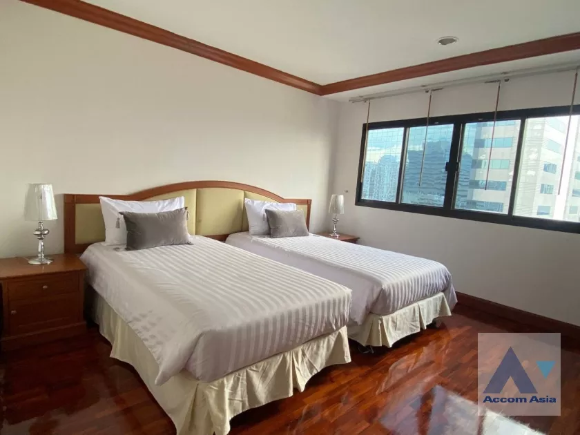 12  3 br Apartment For Rent in Sukhumvit ,Bangkok BTS Asok - MRT Sukhumvit at Comfortable for Living AA36918