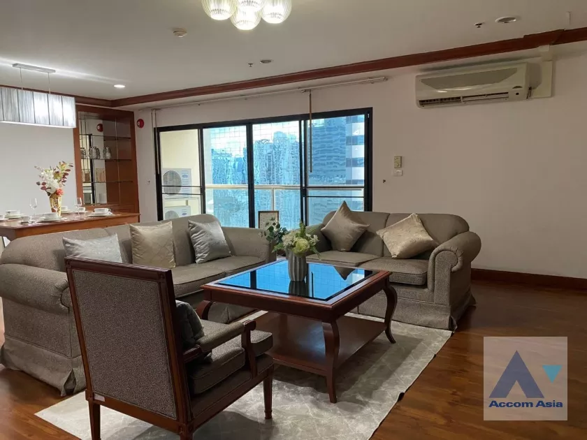  3 Bedrooms  Apartment For Rent in Sukhumvit, Bangkok  near BTS Asok - MRT Sukhumvit (AA36918)