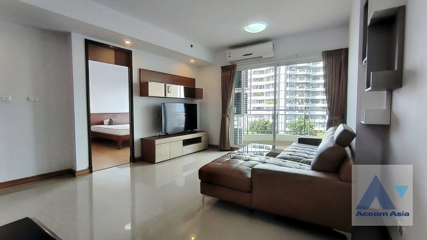  2 Bedrooms  Condominium For Rent in Charoennakorn, Bangkok  near BTS Krung Thon Buri (AA36925)