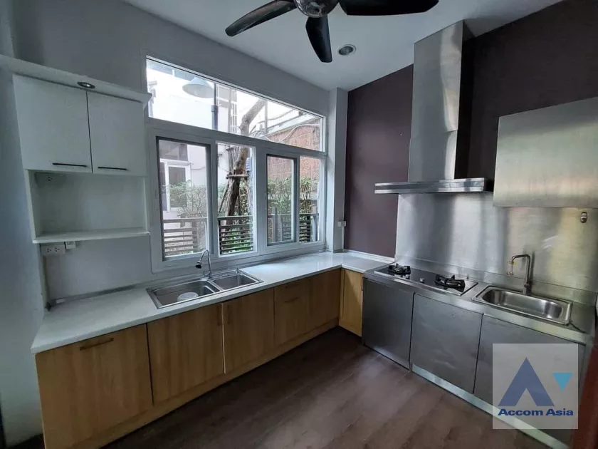 7  3 br House For Sale in Charoenkrung ,Bangkok  at Homey at Sathorn AA36928