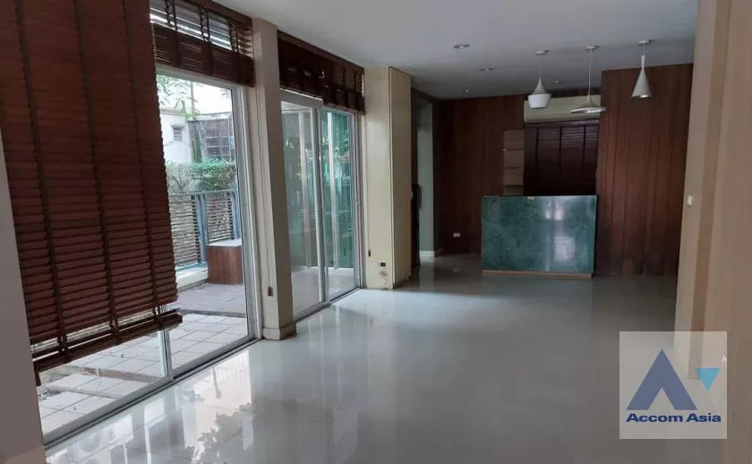 5  3 br House For Sale in Charoenkrung ,Bangkok  at Homey at Sathorn AA36928