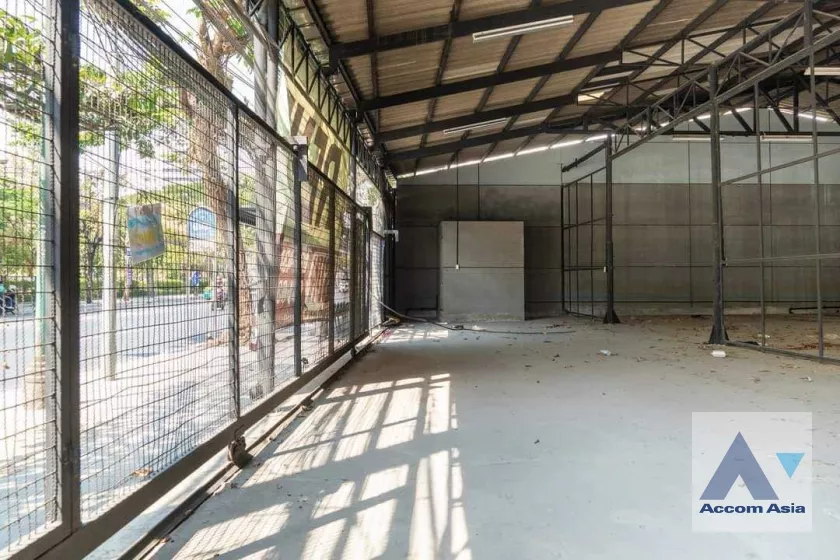 5  Warehouse For Rent in sukhumvit ,Bangkok BTS Phra khanong AA36932