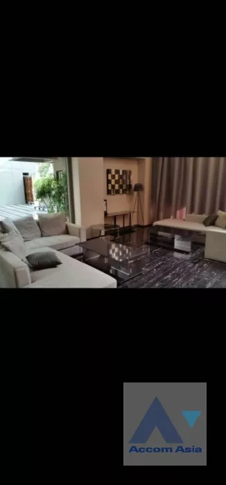  1 Bedroom  Condominium For Rent in Sukhumvit, Bangkok  near BTS Thong Lo (AA36950)