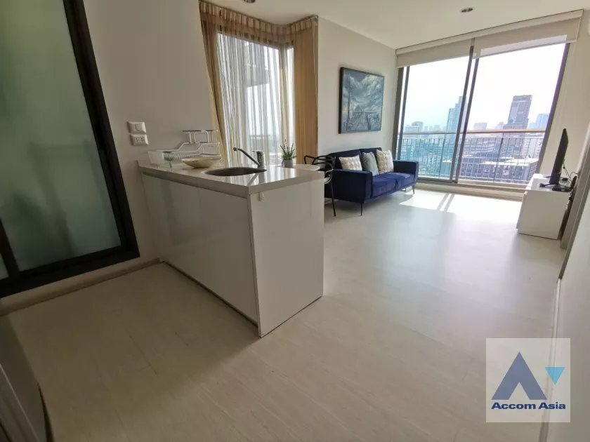  1 Bedroom  Condominium For Rent in Sukhumvit, Bangkok  near BTS Ekkamai (AA36975)