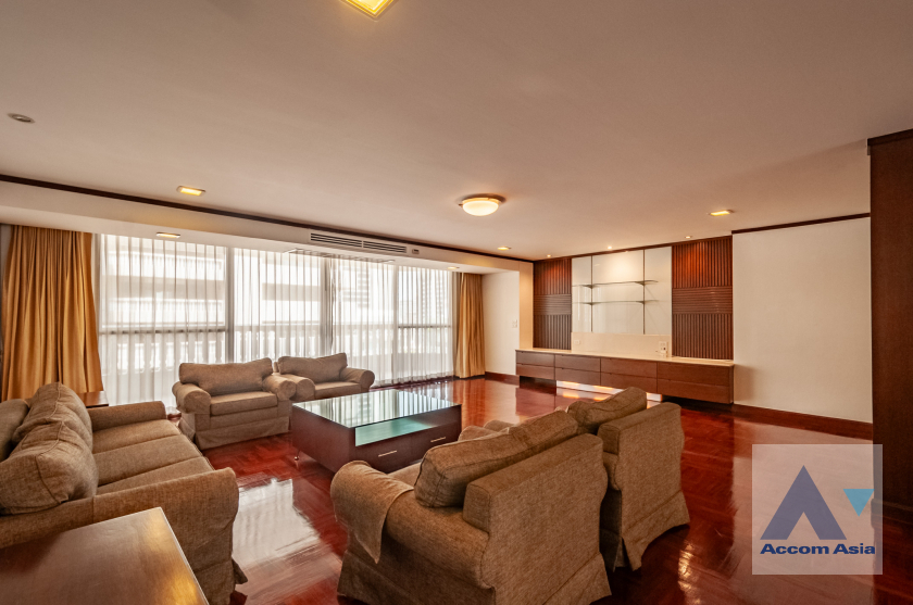 Pet friendly |  4 Bedrooms  Apartment For Rent in Sukhumvit, Bangkok  near BTS Phrom Phong (AA36994)