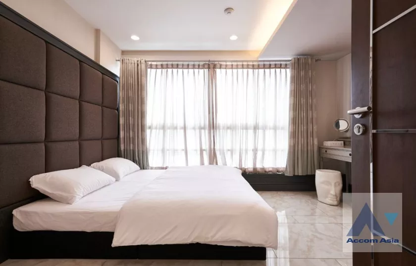 6  2 br Condominium For Sale in Phaholyothin ,Bangkok BTS Phaya Thai at Pathumwan Resort AA36995