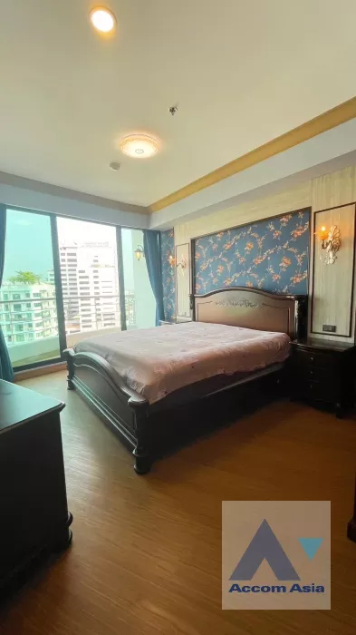 7  2 br Condominium For Sale in Charoenkrung ,Bangkok BRT Nararam 3 at Supalai Casa Riva AA37025