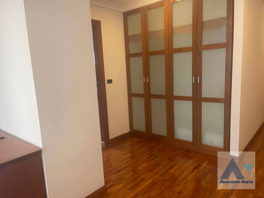 9  2 br Apartment For Rent in Sukhumvit ,Bangkok BTS Nana at Fully Furnished Suites AA37029