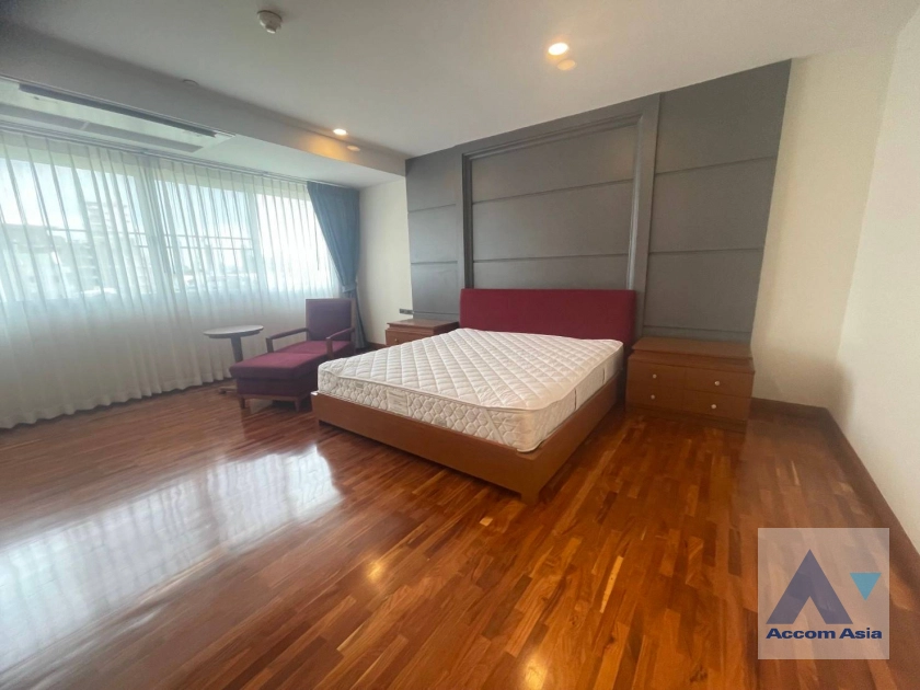 5  2 br Apartment For Rent in Sukhumvit ,Bangkok BTS Nana at Fully Furnished Suites AA37029