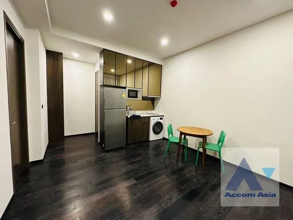  1 Bedroom  Condominium For Rent in Sukhumvit, Bangkok  near BTS Thong Lo (AA37105)