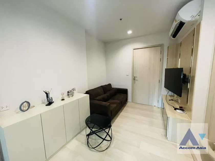  1 Bedroom  Condominium For Sale in Ploenchit, Bangkok  near BTS Ploenchit (AA37121)