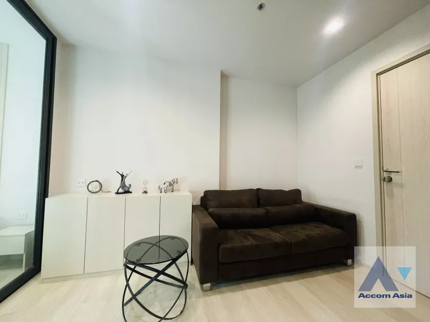  1 Bedroom  Condominium For Sale in Ploenchit, Bangkok  near BTS Ploenchit (AA37121)