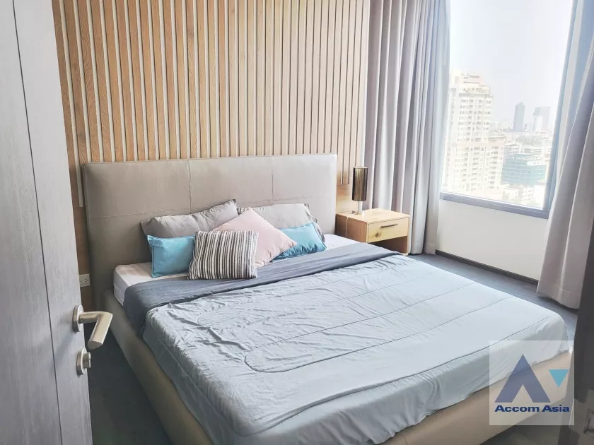  1 Bedroom  Condominium For Rent in Sukhumvit, Bangkok  near BTS Asok - MRT Sukhumvit (AA37131)