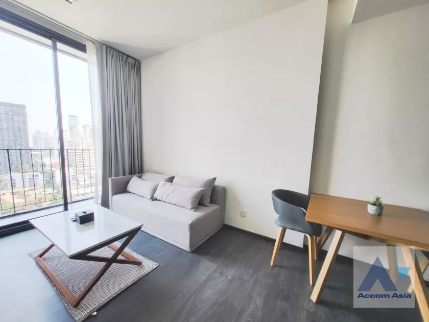  1 Bedroom  Condominium For Rent in Sukhumvit, Bangkok  near BTS Asok - MRT Sukhumvit (AA37131)