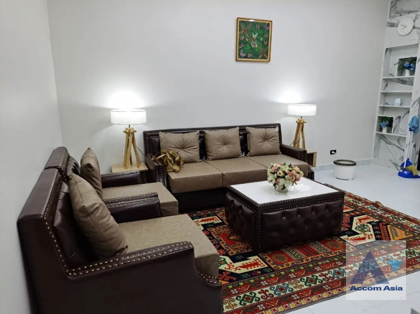  2 Bedrooms  Condominium For Rent in Sukhumvit, Bangkok  near BTS Phrom Phong (AA37141)