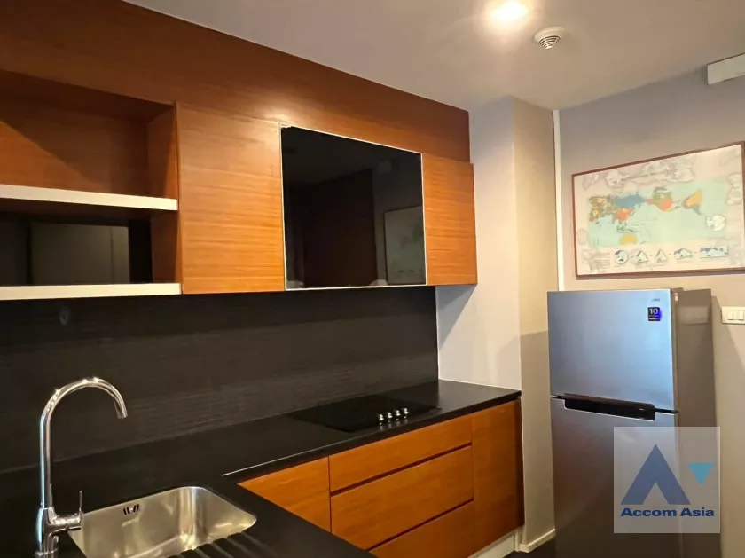  2 Bedrooms  Condominium For Rent in Sukhumvit, Bangkok  near BTS Thong Lo (AA37154)