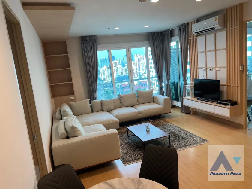  3 Bedrooms  Condominium For Rent in Sukhumvit, Bangkok  near BTS Asok - MRT Sukhumvit (AA37174)