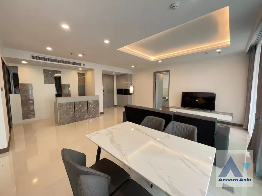  2 Bedrooms  Condominium For Rent in Sukhumvit, Bangkok  near BTS Phrom Phong (AA37175)