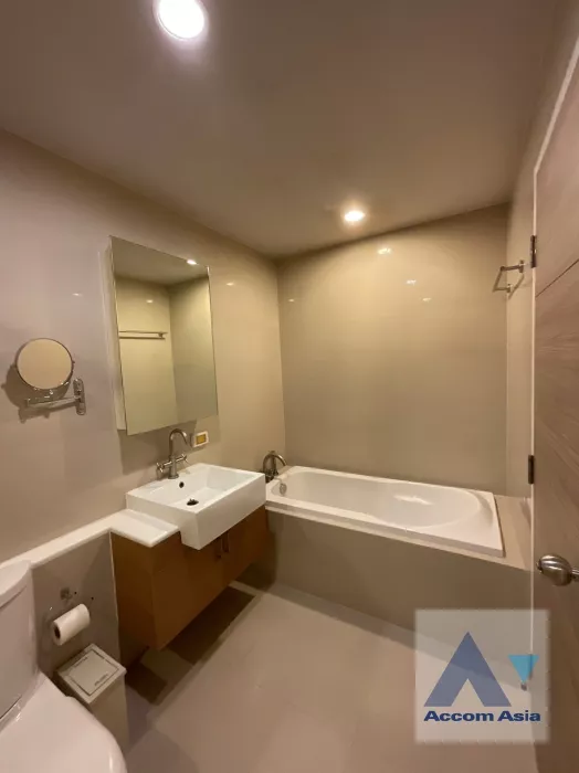 10  3 br Condominium For Rent in Charoennakorn ,Bangkok BTS Wongwian Yai at Hive Taksin AA37182