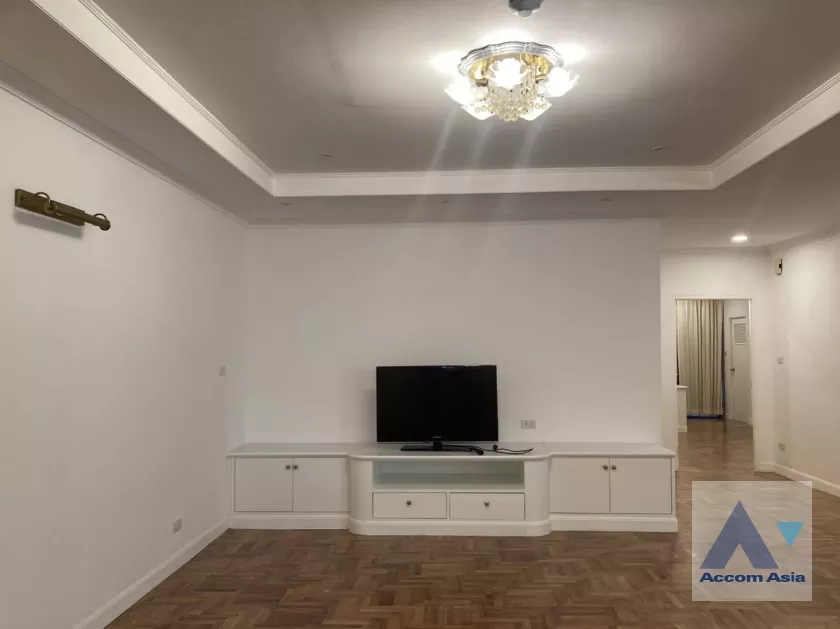 10  3 br Apartment For Rent in Sukhumvit ,Bangkok BTS Asok - MRT Sukhumvit at Spacious space with a cozy AA37229