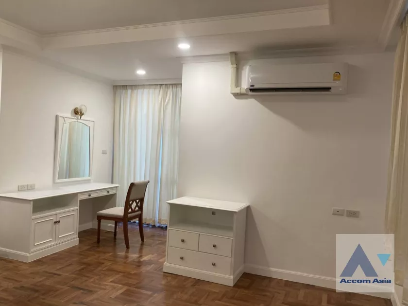 13  3 br Apartment For Rent in Sukhumvit ,Bangkok BTS Asok - MRT Sukhumvit at Spacious space with a cozy AA37229