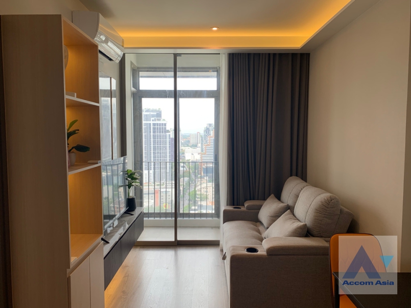 Rhythm Ekkamai Estate Condominium  1 Bedroom for Sale BTS Ekkamai in Sukhumvit Bangkok