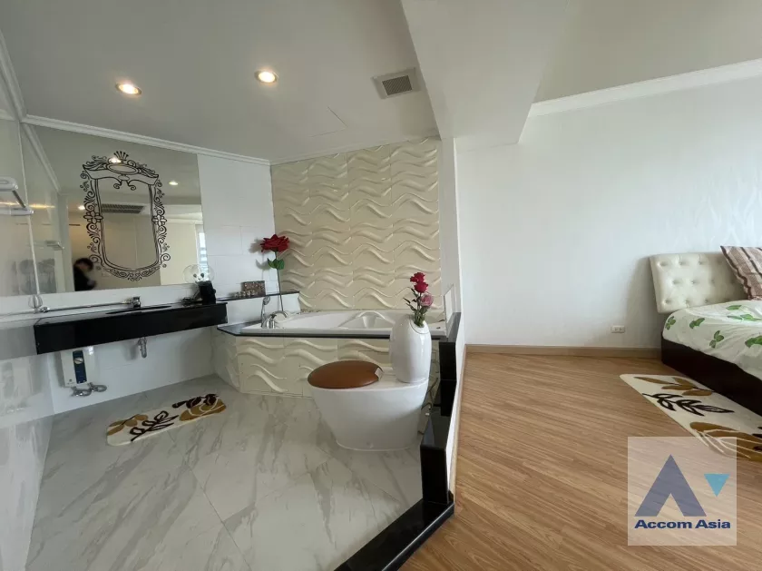  1  2 br Condominium For Sale in Rama 3 ,Bangkok BRT Nararam 3 at Supalai Casa Riva AA37334