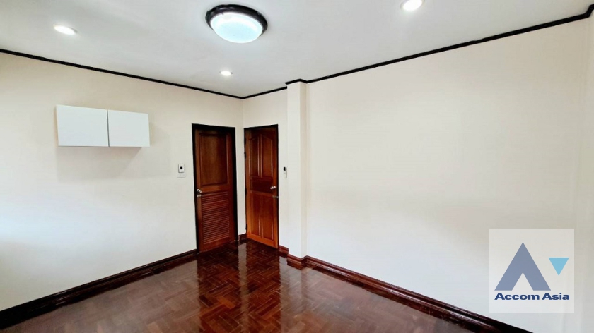 8  4 br Townhouse For Rent in sukhumvit ,Bangkok BTS Phra khanong AA37344