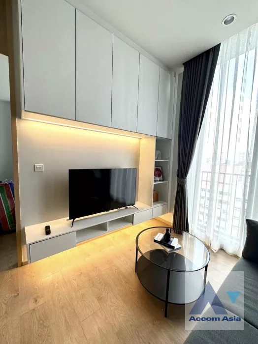  1 Bedroom  Condominium For Rent in Sukhumvit, Bangkok  near BTS Asok - MRT Sukhumvit (AA37352)