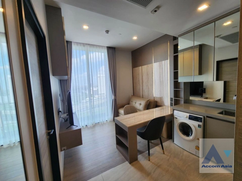  1 Bedroom  Condominium For Rent in Phaholyothin, Bangkok  near MRT Phahon Yothin (AA37390)