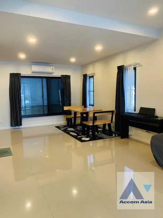  1  3 br Townhouse For Sale in Samutprakan ,Samutprakan BTS Bang Na at Plex Bangna AA37405