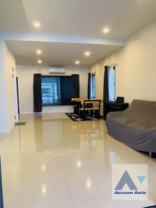 5  3 br Townhouse For Sale in Samutprakan ,Samutprakan BTS Bang Na at Plex Bangna AA37405