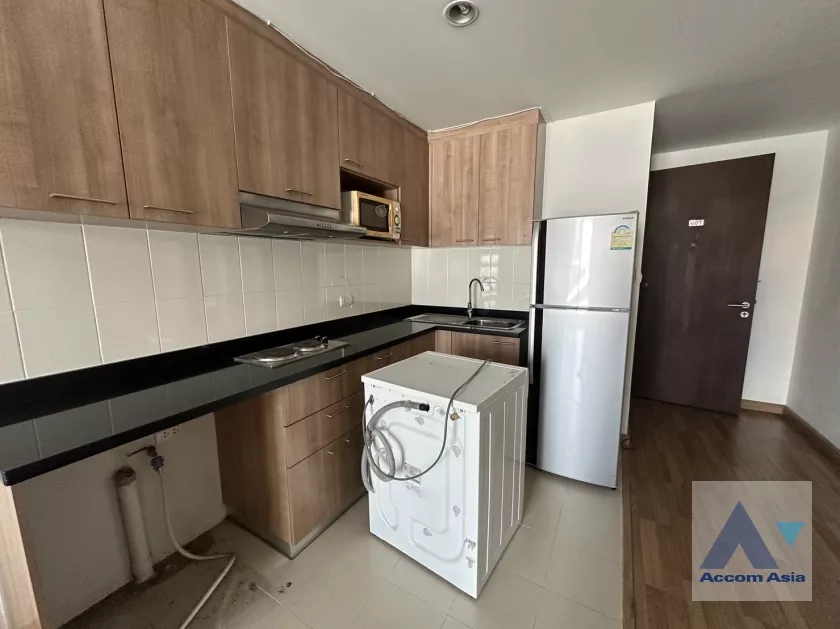  2 Bedrooms  Apartment For Rent in Sukhumvit, Bangkok  near BTS Phrom Phong (AA37426)