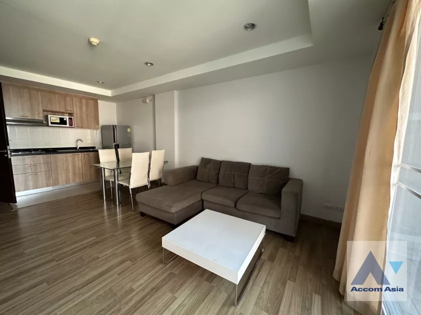  1 Bedroom  Apartment For Rent in Sukhumvit, Bangkok  near BTS Phrom Phong (AA37428)