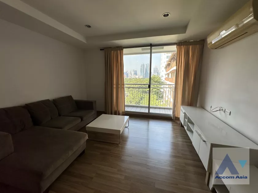  1 Bedroom  Apartment For Rent in Sukhumvit, Bangkok  near BTS Phrom Phong (AA37428)