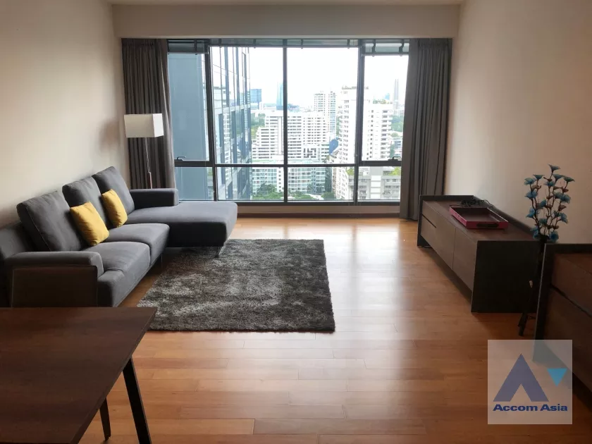  2 Bedrooms  Condominium For Rent in Sukhumvit, Bangkok  near BTS Nana (AA37438)