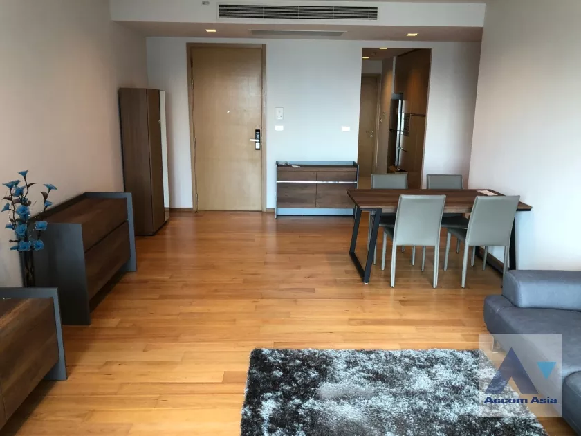  2 Bedrooms  Condominium For Rent in Sukhumvit, Bangkok  near BTS Nana (AA37438)