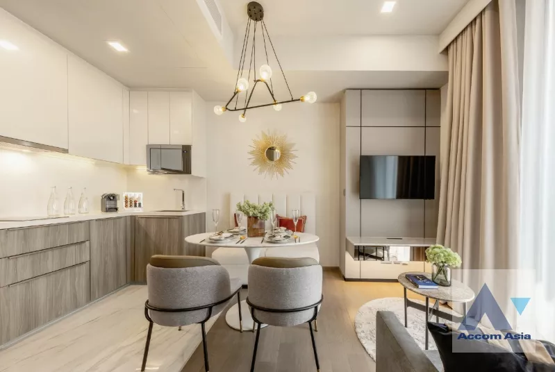  1 Bedroom  Condominium For Sale in Sukhumvit, Bangkok  near BTS Asok - MRT Sukhumvit (AA37449)