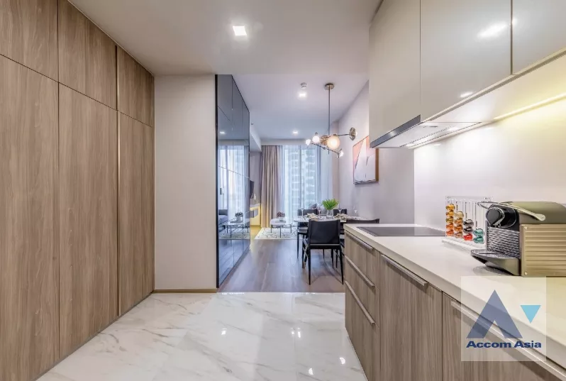  1 Bedroom  Condominium For Sale in Sukhumvit, Bangkok  near BTS Asok - MRT Sukhumvit (AA37451)