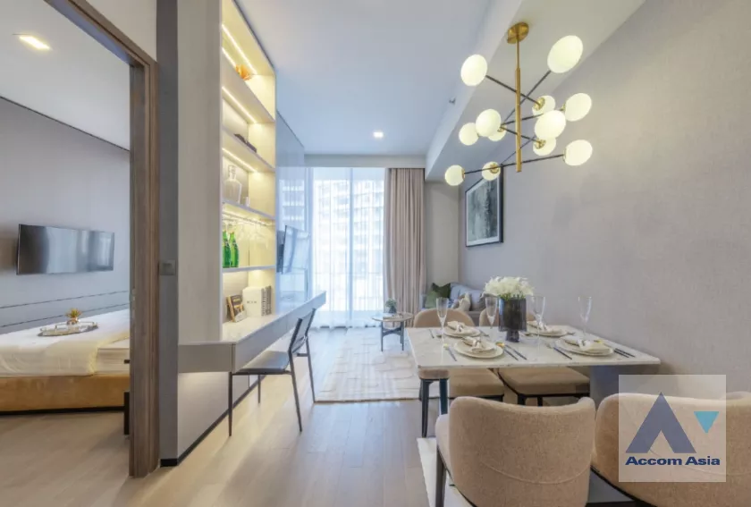  1 Bedroom  Condominium For Sale in Sukhumvit, Bangkok  near BTS Asok - MRT Sukhumvit (AA37453)