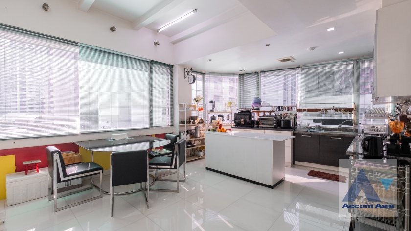 Duplex Condo, Penthouse, Pet friendly condominium for sale in Sukhumvit at Premier Sukhumvit, Bangkok Code AA37526