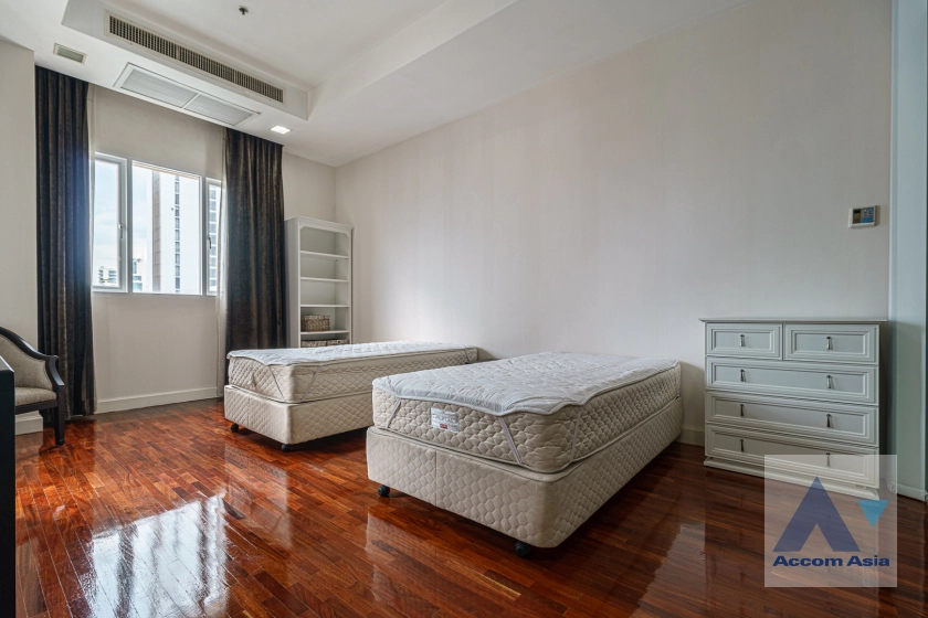 15  4 br Apartment For Rent in Sukhumvit ,Bangkok BTS Asok - MRT Sukhumvit at Elegant place for a Pet Friendly AA37535